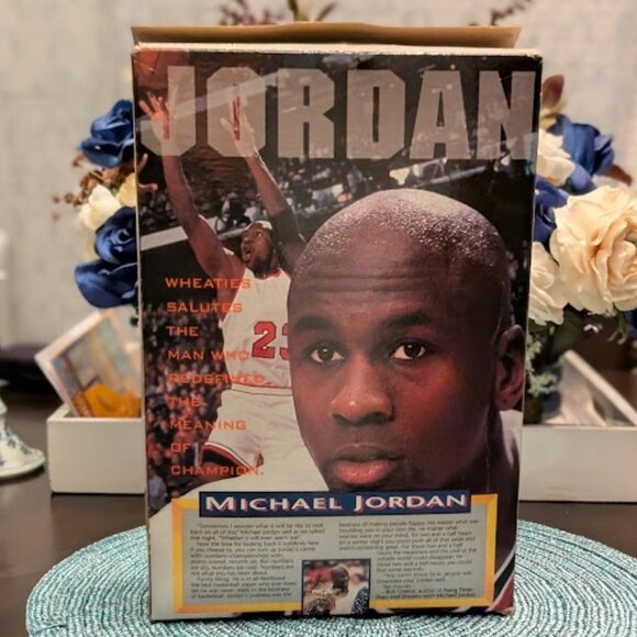 G1 WHEATIES Michael Jordan's Collector's Edition - Picture 5 of 7